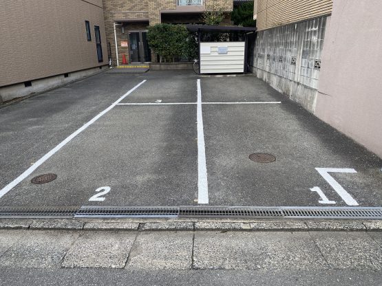 駐車場ライン引き完成